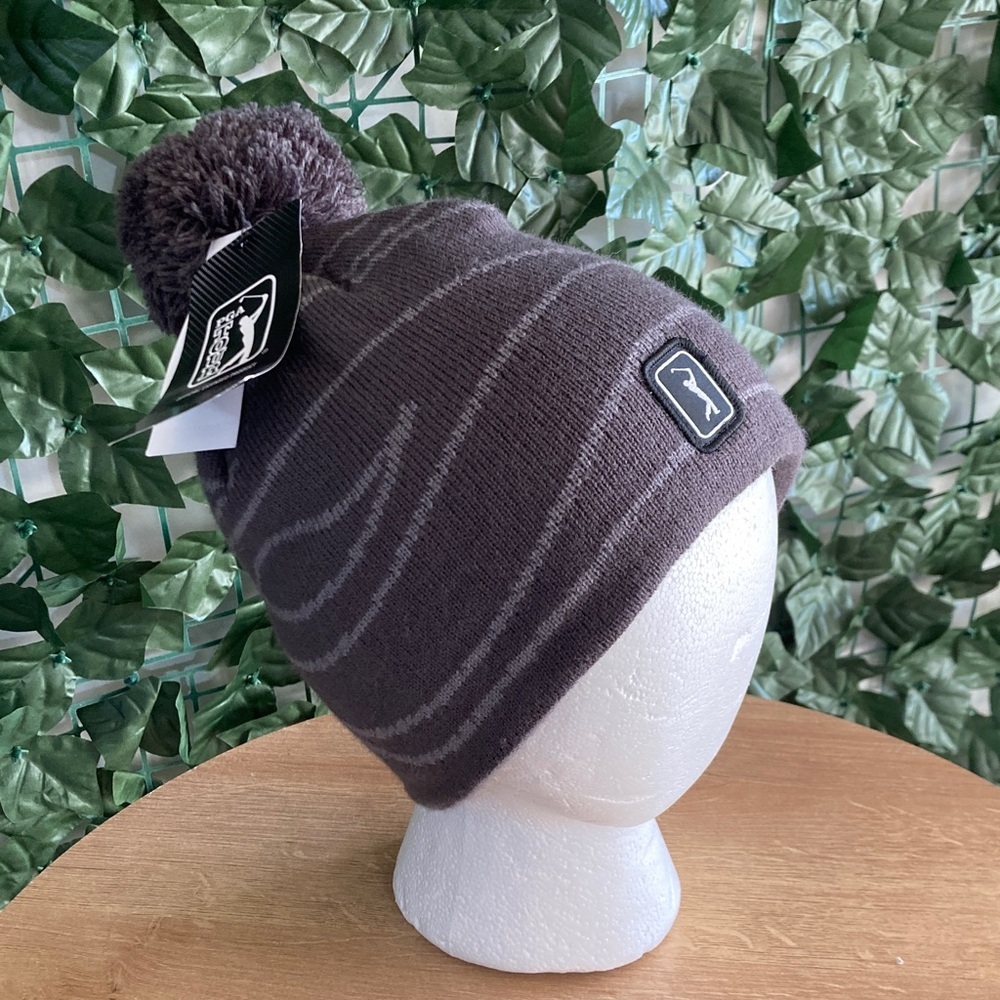 NWT PGA Tour Laser‎ Pattern Beanie with Pom Pom Color: Asphalt ONE SIZE